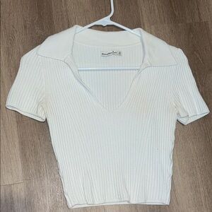 A&F sweater cropped collared shirt